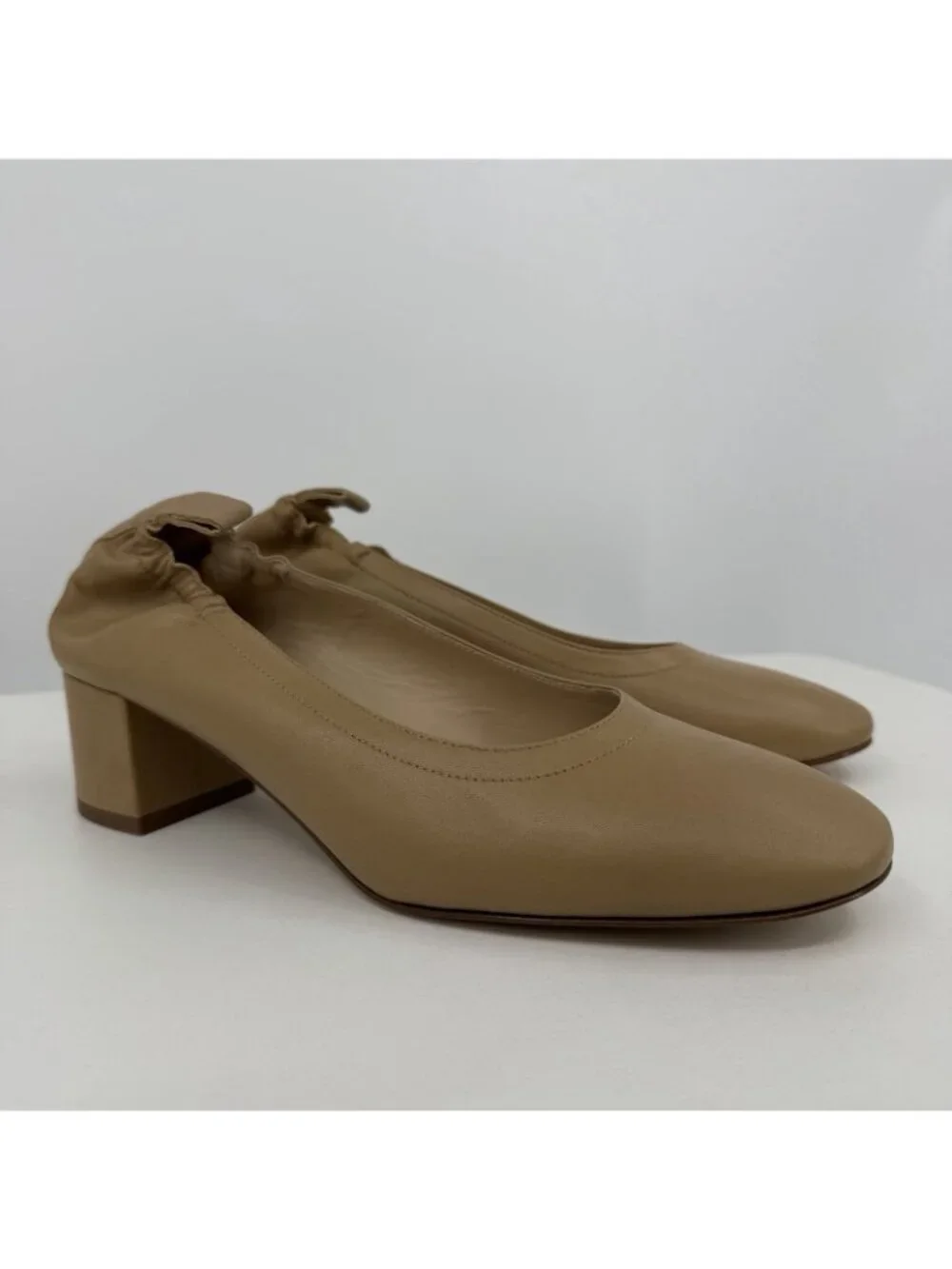 Everlane Italian Leather Day Heel Light Taupe 10.5 Women's Elastic Back Comfort